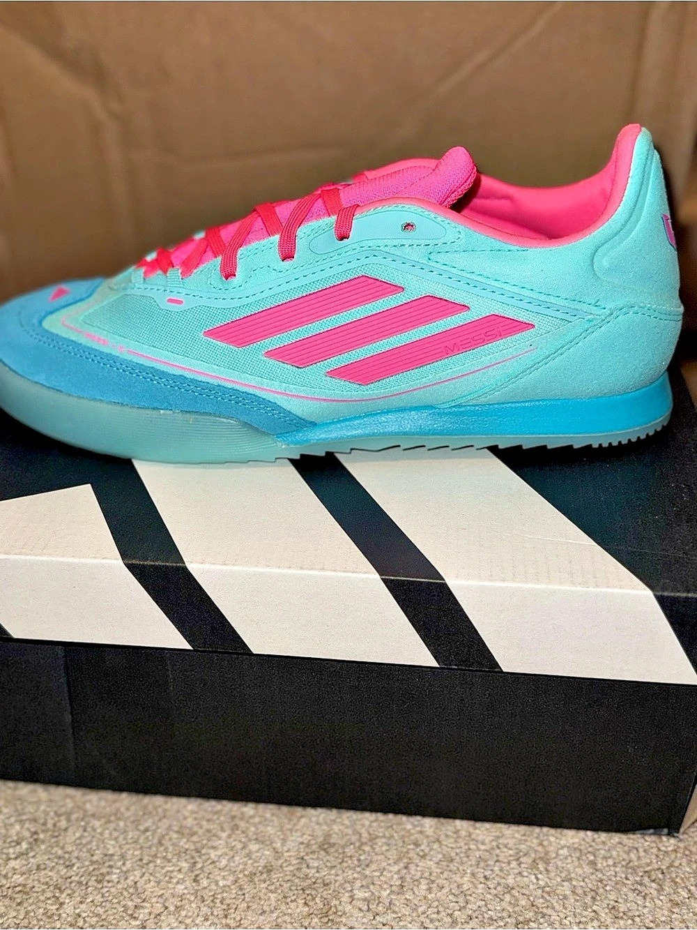 adidas F50 Messi Soccer Sneakers Blue & Pink US 8.5 / 9.5 Brand new